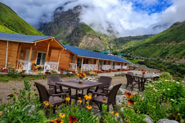 Badri Resort Mana