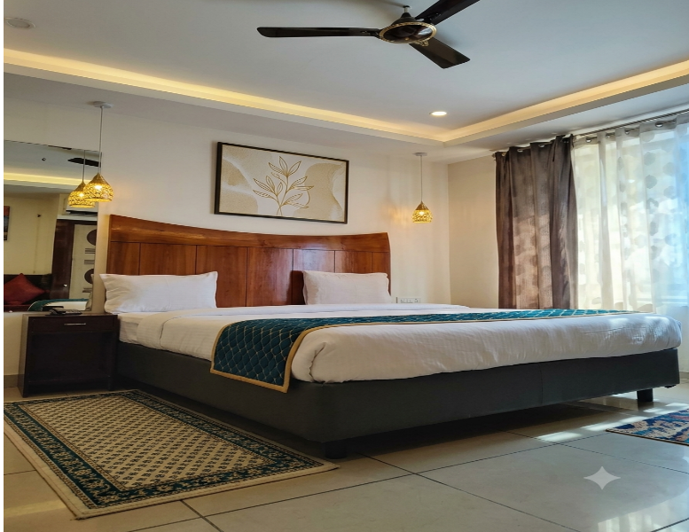 Deepak Hotel