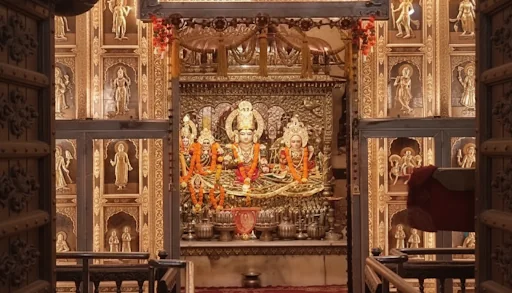 Kanak Bhawan